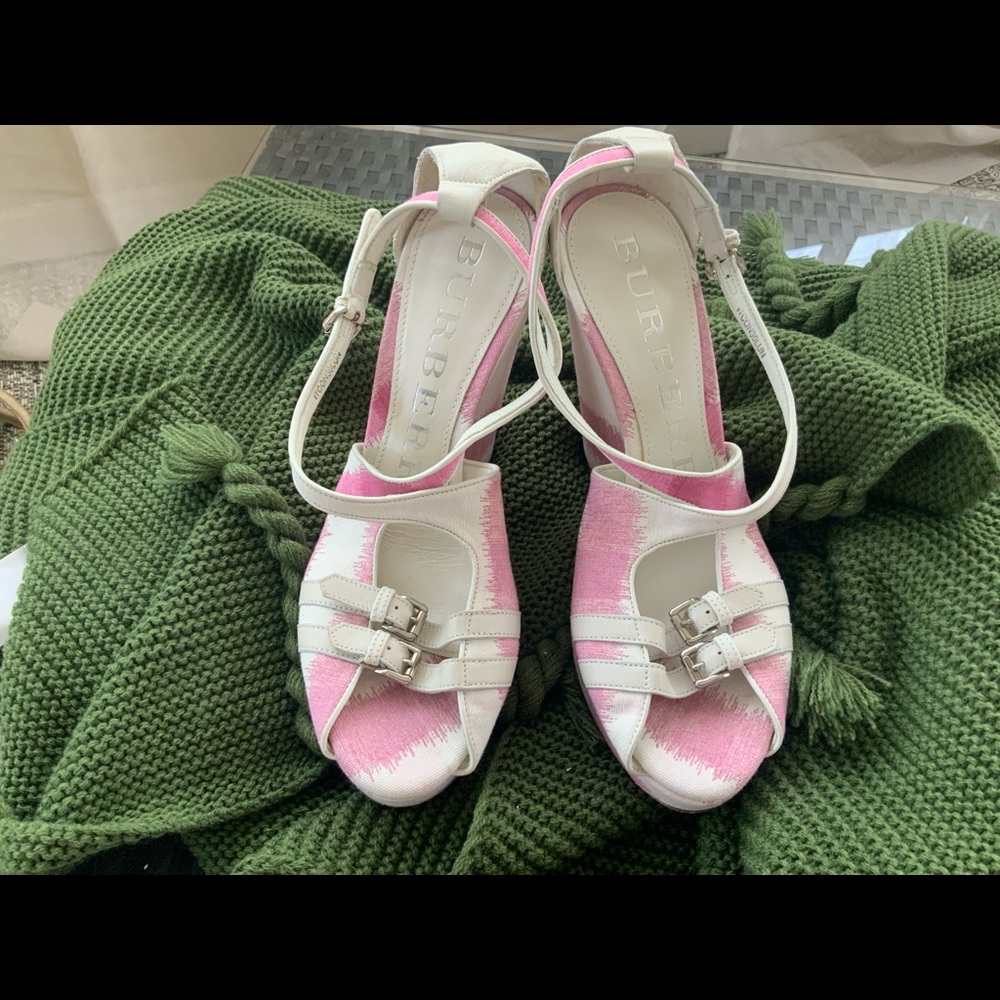 Burberry Pink and White Wedges